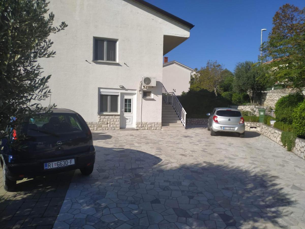 Apartments Marino Novi Vinodolski Exterior foto